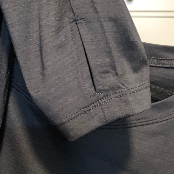 Fabletics Black Athletic Long Sleeve - Picture 3 of 3